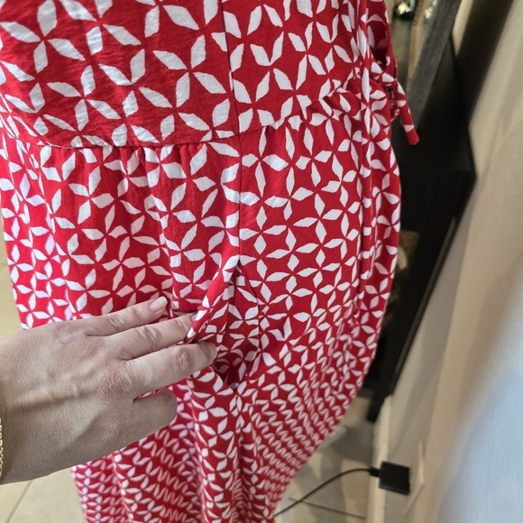 LOFT Women’s Red And White Multi Strap Pinwheel Tie Back Sundress Size 10 - Picture 7 of 8